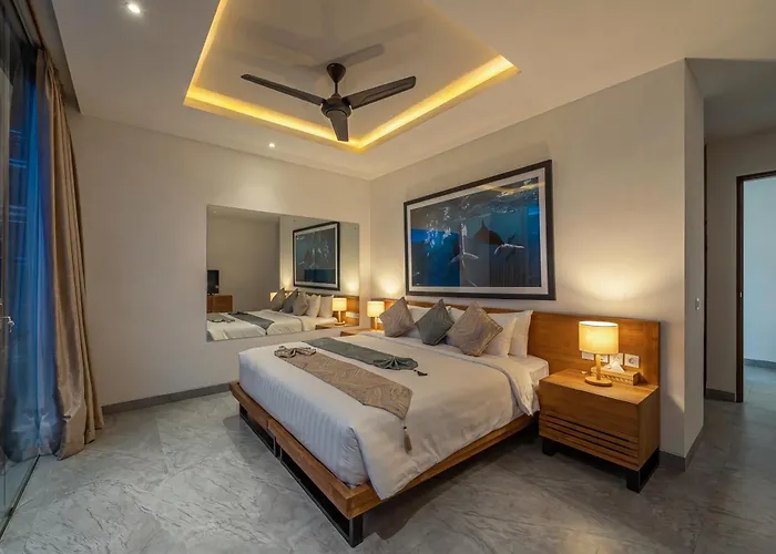 The Jendela House - Luxury 5br With Sauna, Jacuzzi And Rooftop *