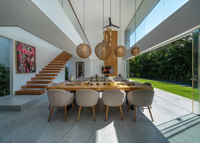 The Jendela House - Luxury 5br With Sauna, Jacuzzi And Rooftop * تْشانغو