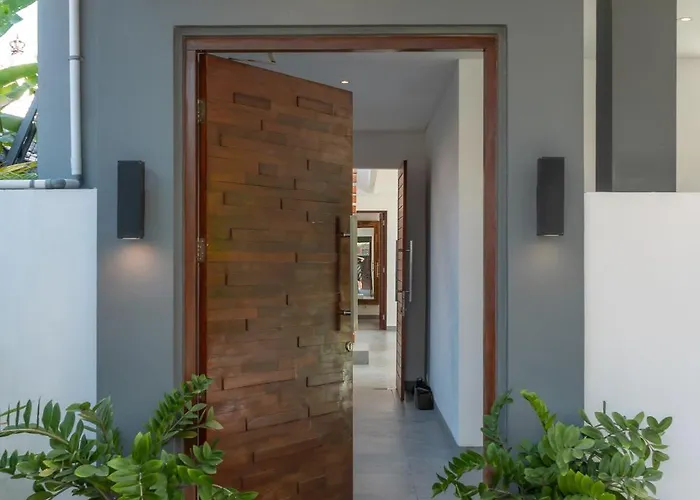 The Jendela House - Luxury 5br With Sauna, Jacuzzi And Rooftop * 坎古