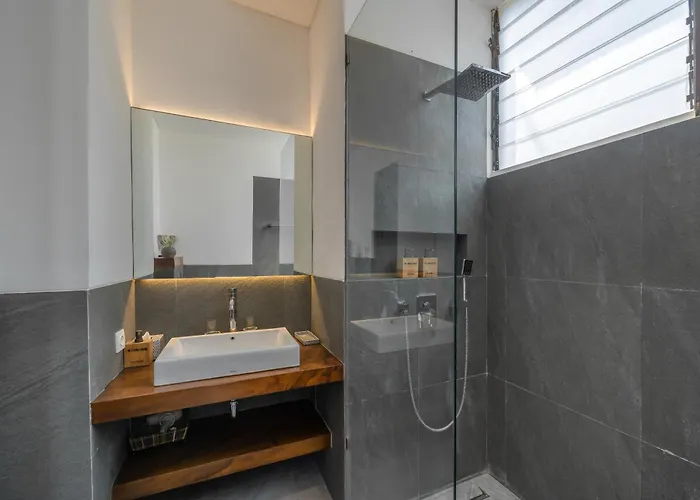 别墅 The Jendela House - Luxury 5br With Sauna, Jacuzzi And Rooftop