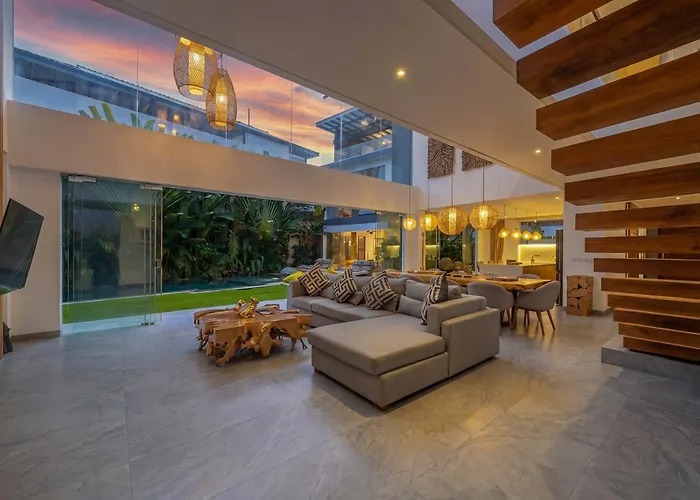 The Jendela House - Luxury 5br With Sauna, Jacuzzi And Rooftop * 坎古