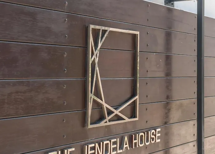 别墅 The Jendela House - Luxury 5br With Sauna, Jacuzzi And Rooftop